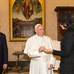 Donald Trump, papież Franciszek i Melania Trump w czasie wizyty amerykańskiego prezydenta w Watykani