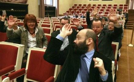 Nie można imiennie przegłosowywać uchwał