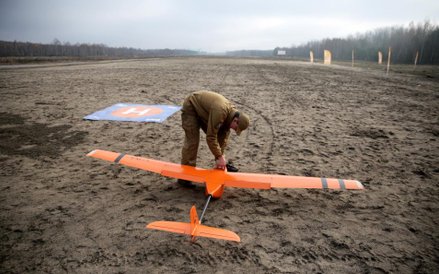 Prezentacja projektów najnowszych polskich bezzałogowych statków powietrznych w Wojskowym Instytucie