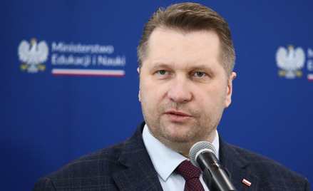 . PiS jest ewidentnie zblatowany z Kościołem i chce mienić się jego jedynym obrońcą. I stąd niewiary