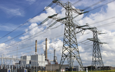 Firmy energetyczne muszą poinformować klientów o zniżcze na prąd