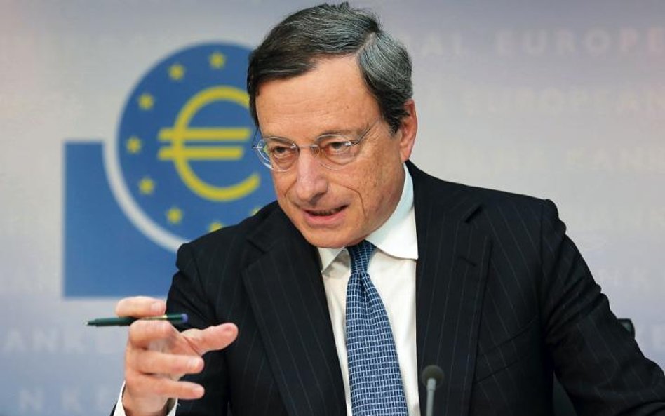 Prezes EBC Mario Draghi odpowiedzialnością za walkę z kryzysem fiskalnym obarczył rządy.