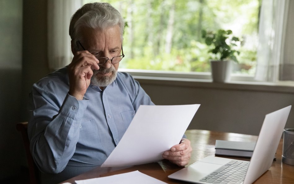 Trzeba rozróżnić pojęcie strony w znaczeniu materialnym i formalnym
