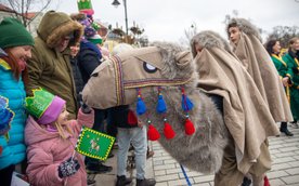 Zaplanowano szereg pokazów artystycznych, w tym tańce aniołów, musztrę legionistów rzymskich oraz wy