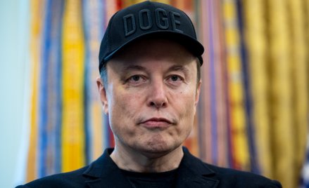Elon Musk opracowuje bowiem zaawansowany system do autonomicznego sterowania komputerami i samodziel