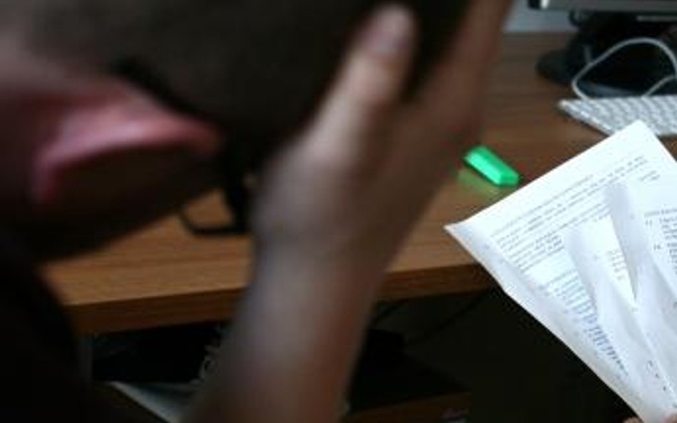Pracownik, który sfałszuje zaświadczenie lekarskie, może stracić pracę