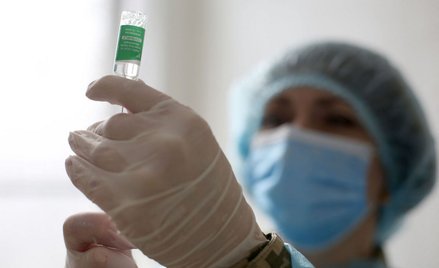 Koronawirus. Ukraina zatwierdza do użycia chińską szczepionkę