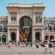 Eskperci z Virtuoso zauważyli, że zamożni urlopowicze przekraczają w trakcie swoich wojaży średnio j