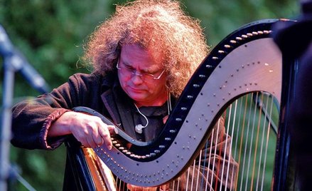 Vollenweider sam stworzył swoją słynną elektroakustyczną harfę