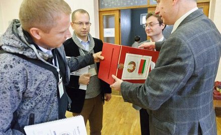 Milicjanci szarpali polskich posłów