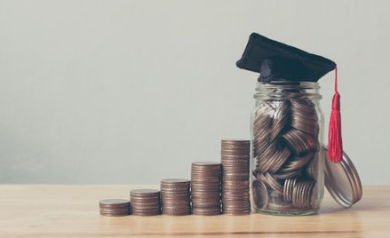 Nowy program edukacyjny: miliony euro dla szkół