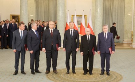 Wicepremierzy: Mariusz Błaszczak, Henryk Kowalczyk, Jacek Sasin oraz Piotr Gliński (na zdjęciu z pre