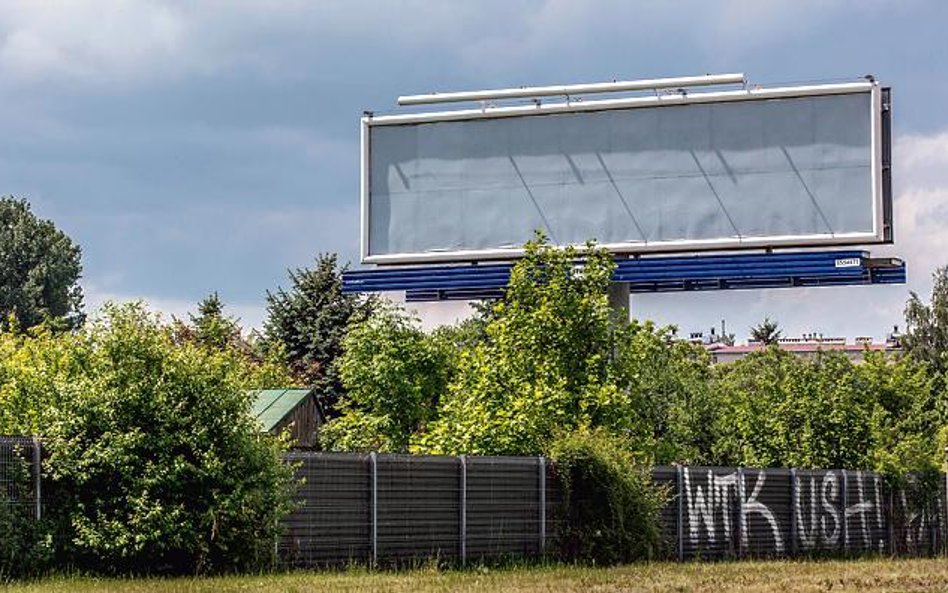 Opłatę trzeba będzie uiszczać od urządzeń reklamowych niezależnie od tego, czy jest na nich eksponow