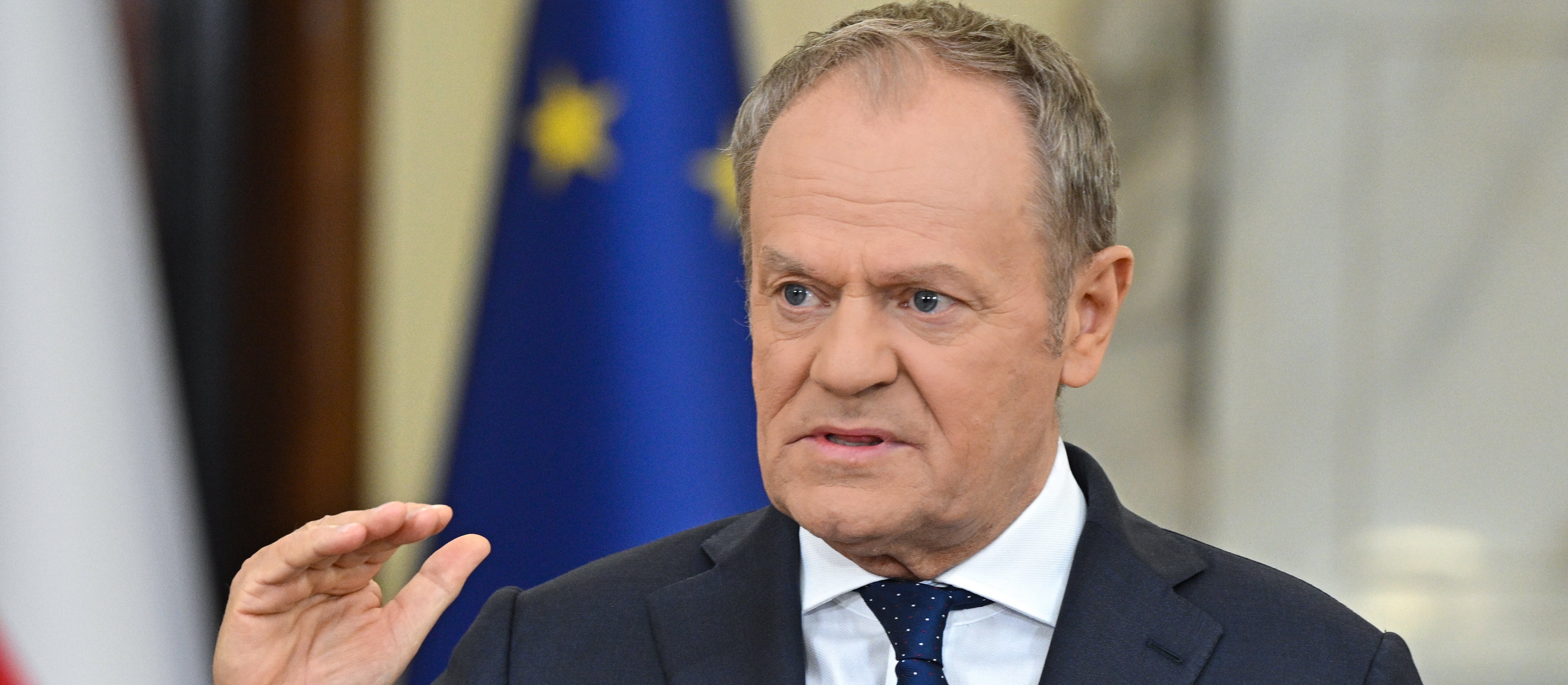 Kancelaria premiera zbyt gorliwie zanonimizowała udostępnione dokumenty