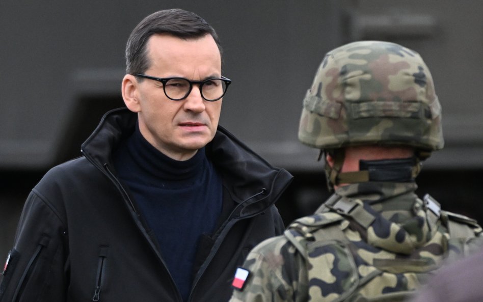 Premier Mateusz Morawiecki na ćwiczeniu NIEDŹWIEDŹ-22