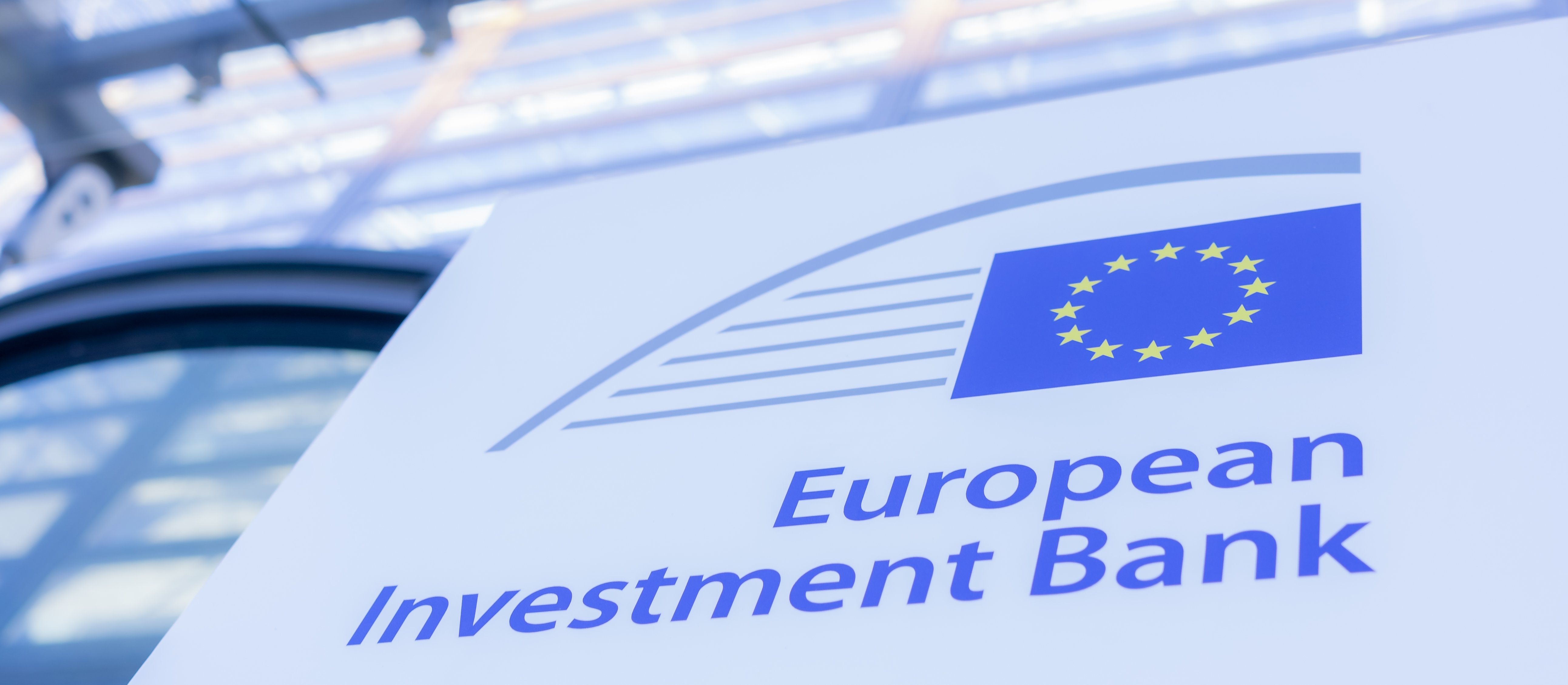 Miliardy euro popłynęły do Polski. Pierwszeństwo dla energetyki i obronności