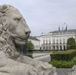 Nowy „prezydent” niczym prawdziwa głowa państwa wydaje zarządzenia i rozdaje stanowiska