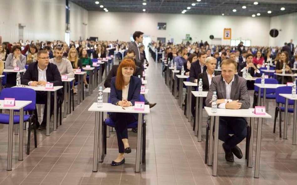 Egzamin na aplikacje w 2016 r. poszedł lepiej niż rok temu