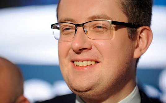 Lider Ruchu Narodowego Robert Winnicki nie krył zadowolenia z wyniku prawyborów