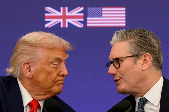 Prezydent USA Donald Trump i premier Wielkiej Brytanii Keir Starmer na wspólnej konferencji prasowej
