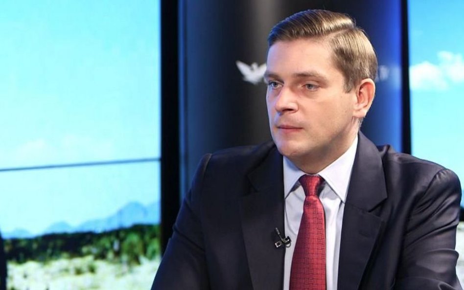 Bartosz Kownacki chce patriotycznych filmów w samolotach LOT