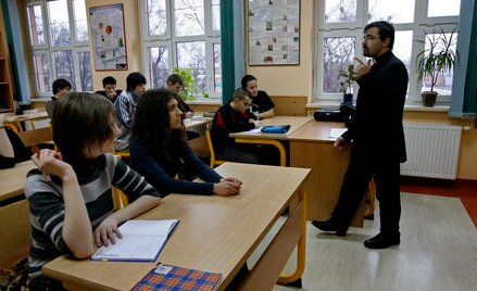 Sondaż: Nauka religii? W parafii. Nawet według narodowców