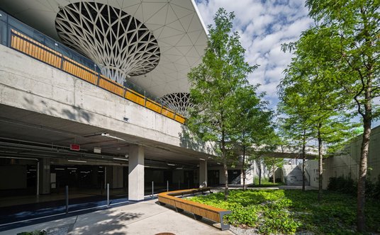 „Chcieliśmy stworzyć miejsce, które będzie punktem spotkań mieszkańców, a nie tylko centrum przesiad