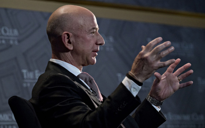 Preparując dowolny głos, Amazon, na którego czele stoi Jeff Bezos, chce, by „wspomnienia trwały wiec