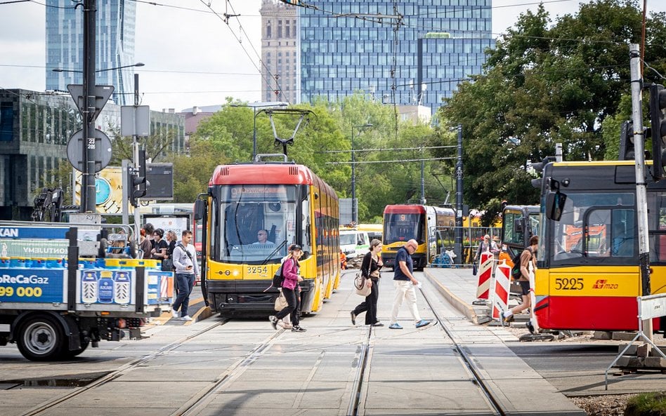Zmiany tras tramwajowych spowodowane są głównie remontami torów.