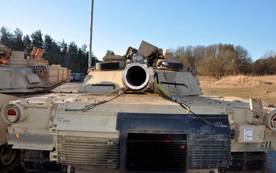 Wraz z czołgami przyjechało ok. 200 żołnierzy