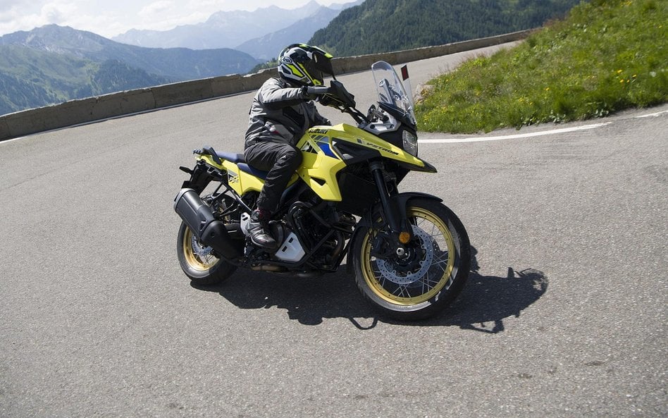 Suzuki V-Strom 1050XT: Mistrz przygody w wersji premium