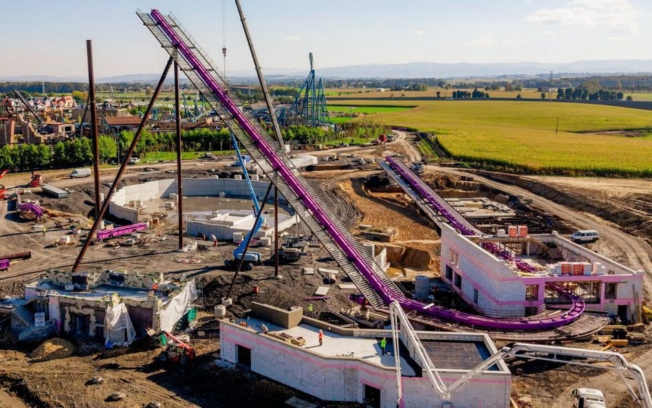W Energylandii trwa budowa nowego rollercoastera
