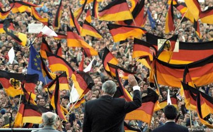 Obietnica "kwitnących krajobrazów". W "nowych" niemieckich landach na początku lat 90. XX w. Helmut 