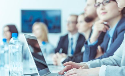 Opodatkowanie w Polsce usług prawniczych, konsultingowych i doradczych kupowanych z zagranicy - wyro