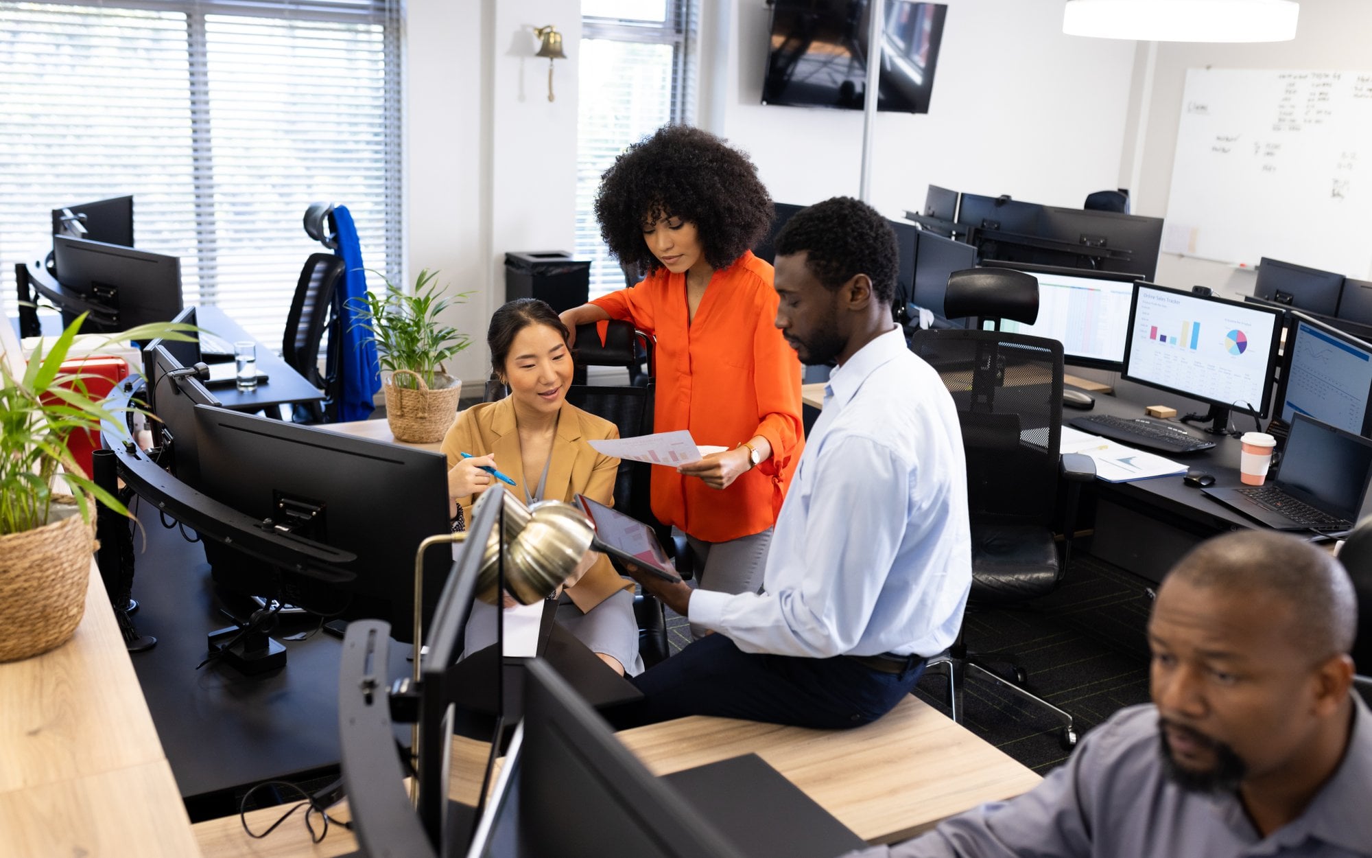 Co musi zrobić pracodawca, jeżeli cudzoziemiec stracił prawo do pracy?