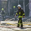 Trwa inwazja Rosji na Ukrainę. Strażacy gaszą jeden z pożarów, który wybuchł z powodu ataku dronów