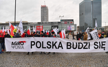 Wielkie protesty rolników w Warszawie. Traktory blokują ulice