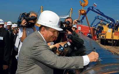 Wicepremier Rosji Igor Seczin oficjalnie otwiera inwestycję Transnieftu. To nowy rurociąg, będący od