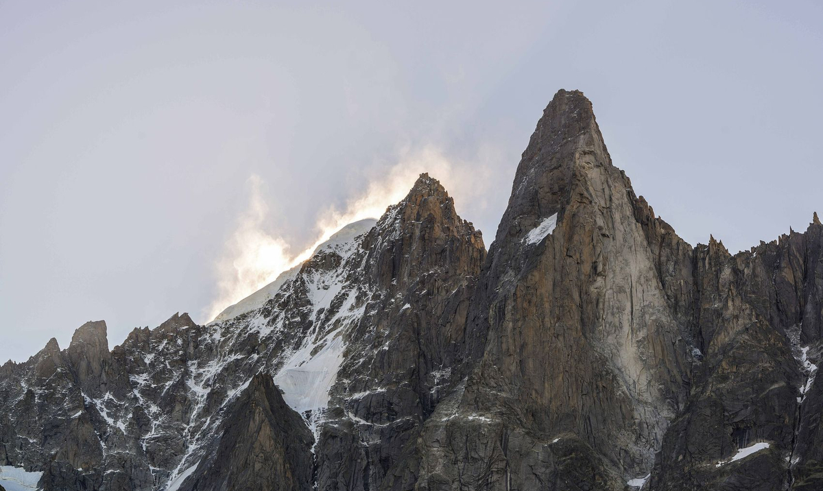 Vrei să urci Mont Blanc?  Veți lăsa un depozit de economii sau de înmormântare