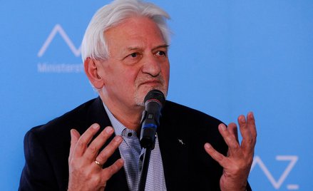 Prof. Horban: W tej chwili powinno się zamknąć także kościoły