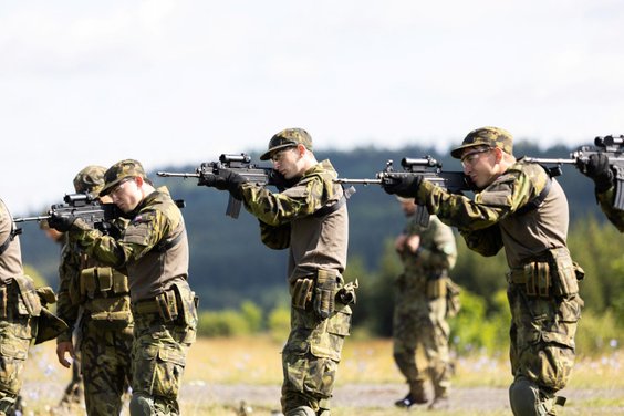 Szkolenie wojskowe dla licealistów w Czechach