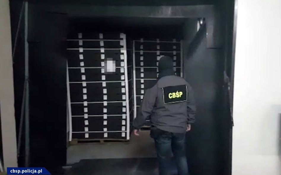 Przejęty transport mandarynek. Znaleziono 112 kg marihuany