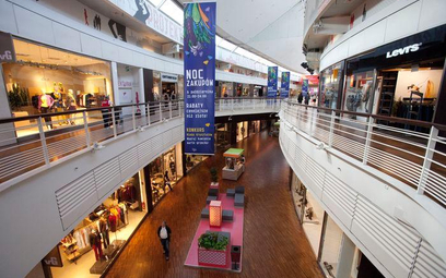 Koronawirus: rząd tnie czynsz najemcom sklepów w centrach handlowych