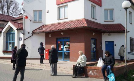 Sondaż: 61,4 proc. Polaków obawia się utraty pracy lub obniżenia poziomu życia