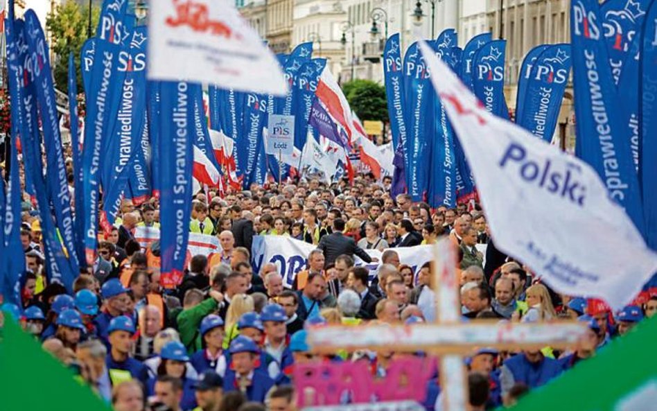 Marsz „Obudź się, Polsko” był największą demonstracją od 1989 roku