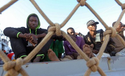 Niemcy: Uchodźcom kurczaki już się przejadły