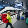 Przewoźnicy kolejowi powinni dzielić się danymi, dzięki którym można by sprzedawać ich bilety u inte