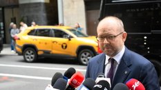 Szef Biura Polityki Międzynarodowej w KPRP Marcin Przydacz podczas wypowiedzi dla mediów w Nowym Jor