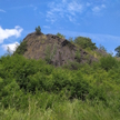 Czartowska Skała, powulkaniczne wzniesienie zbudowane z bazaltów, część polskiej Krainy Wygasłych Wu