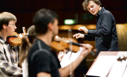 Adam Klocek ma na swoim koncie nagrodę Grammy.